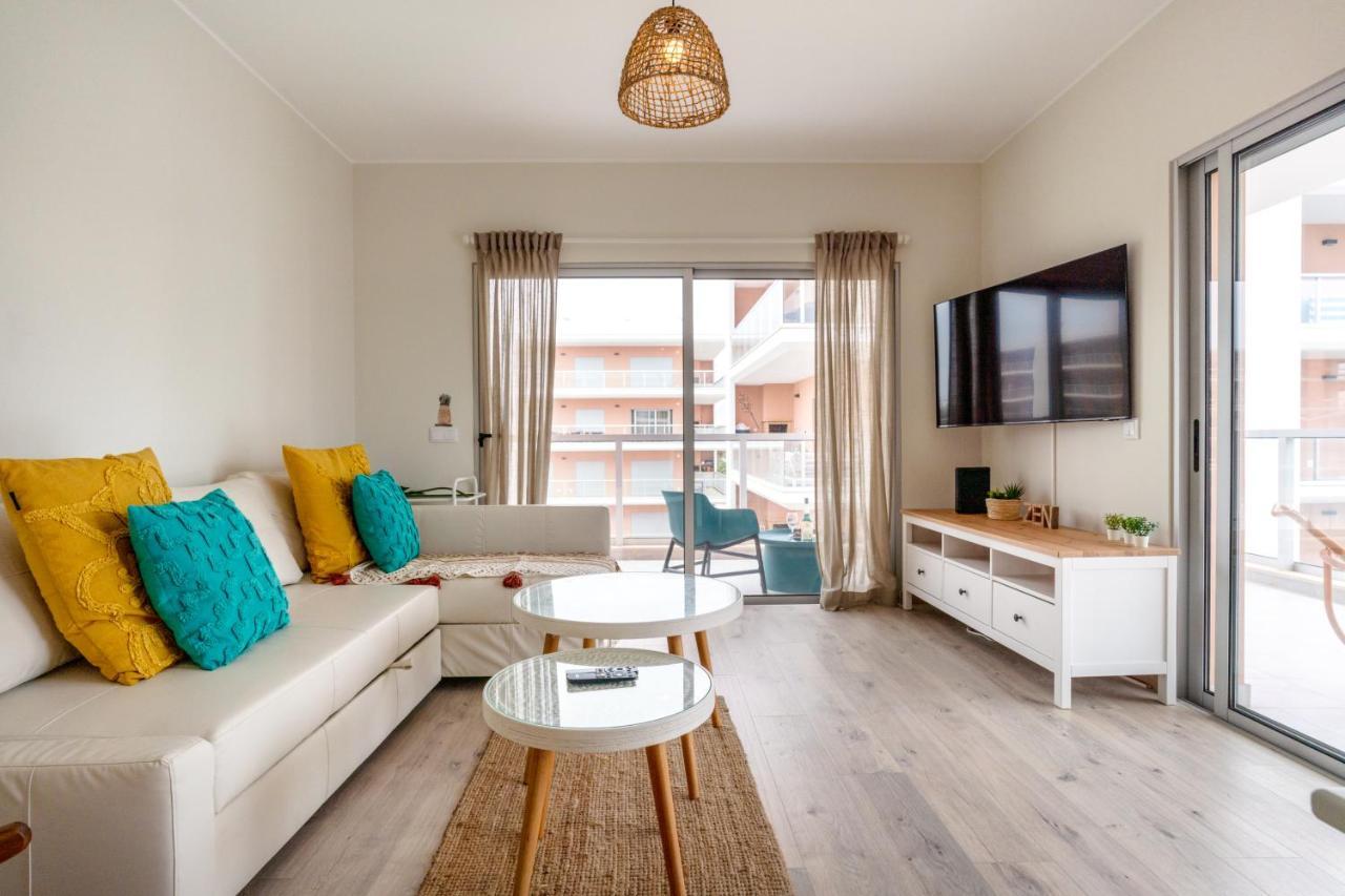 Sunny Brand New 2-Bedroom Apt - 500M From Praia Da Rocha With Ac And Pool! Portimão Exteriör bild