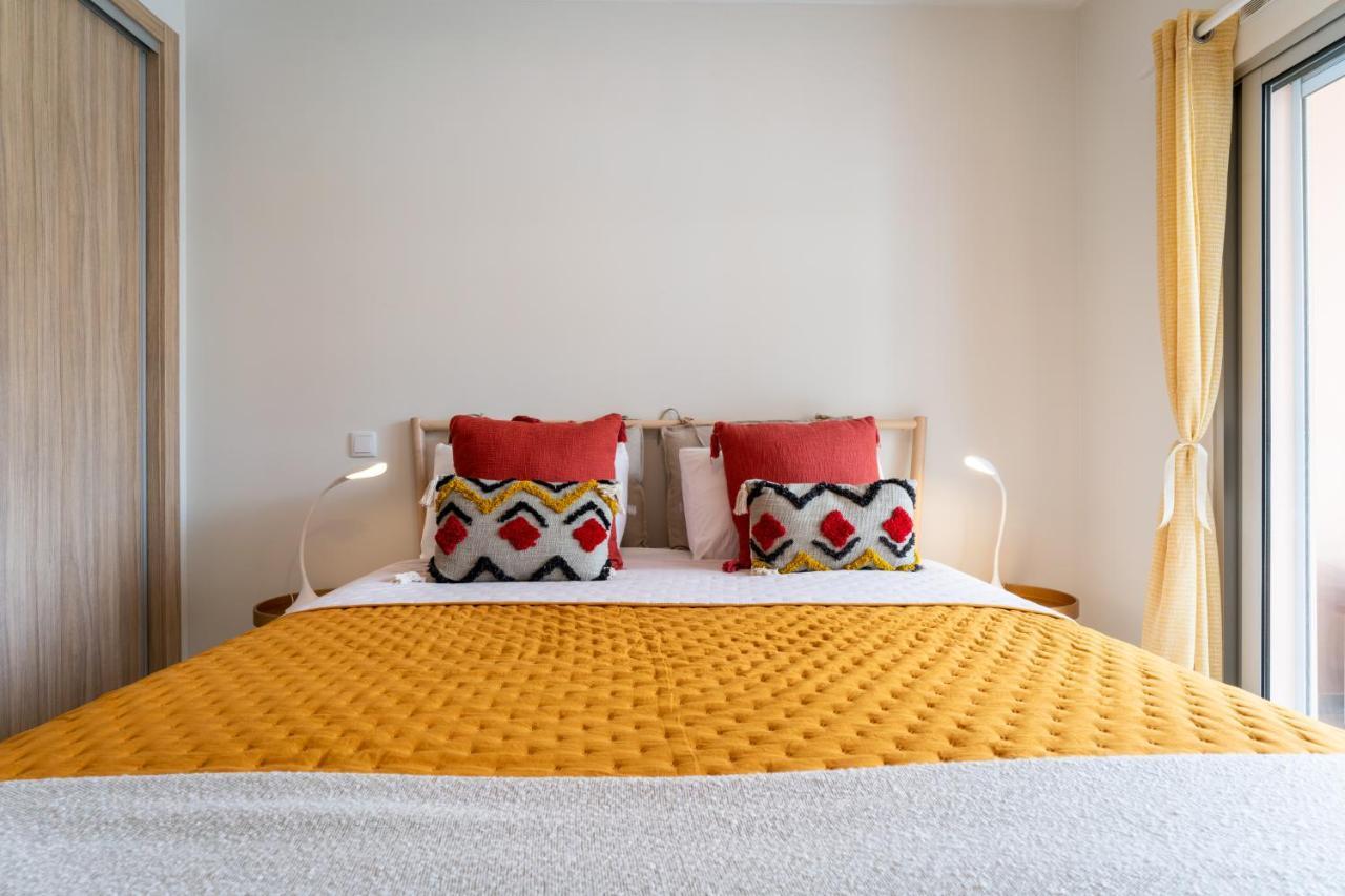 Sunny Brand New 2-Bedroom Apt - 500M From Praia Da Rocha With Ac And Pool! Portimão Exteriör bild