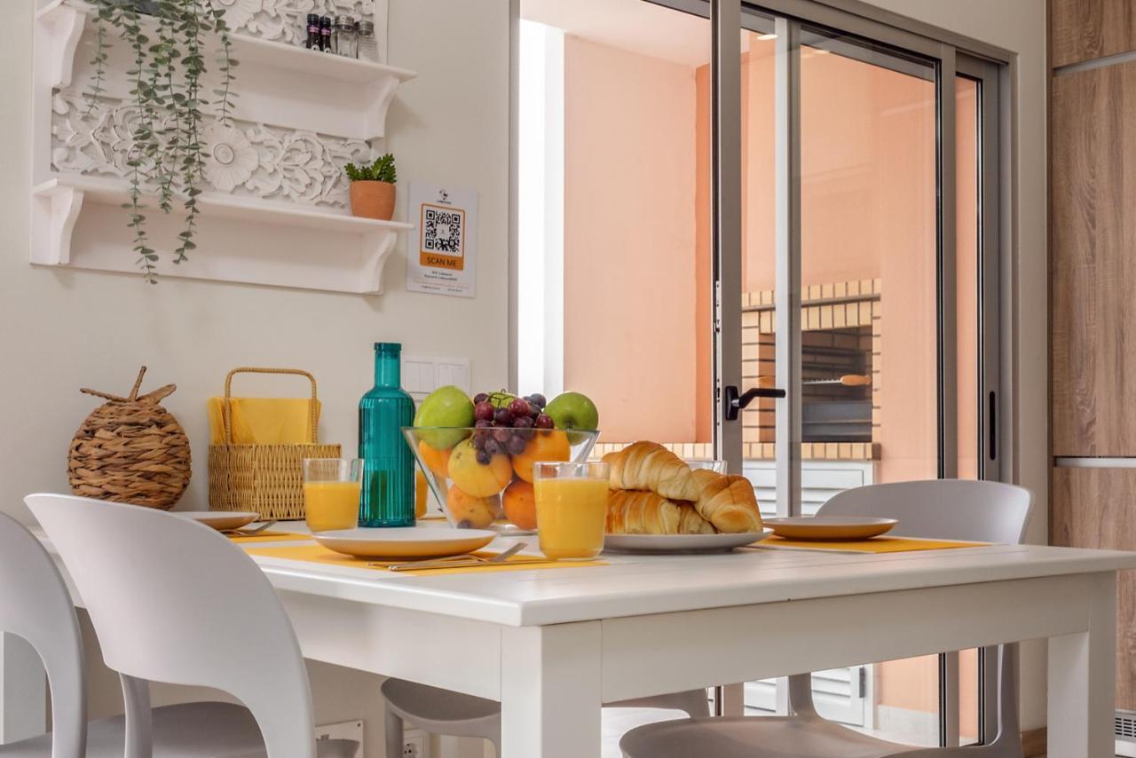 Sunny Brand New 2-Bedroom Apt - 500M From Praia Da Rocha With Ac And Pool! Portimão Exteriör bild