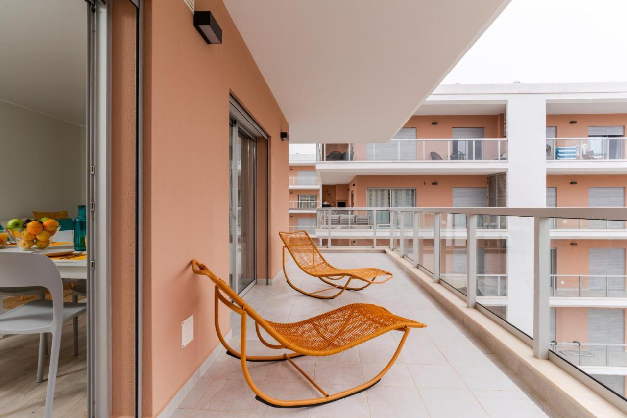 Sunny Brand New 2-Bedroom Apt - 500M From Praia Da Rocha With Ac And Pool! Portimão Exteriör bild