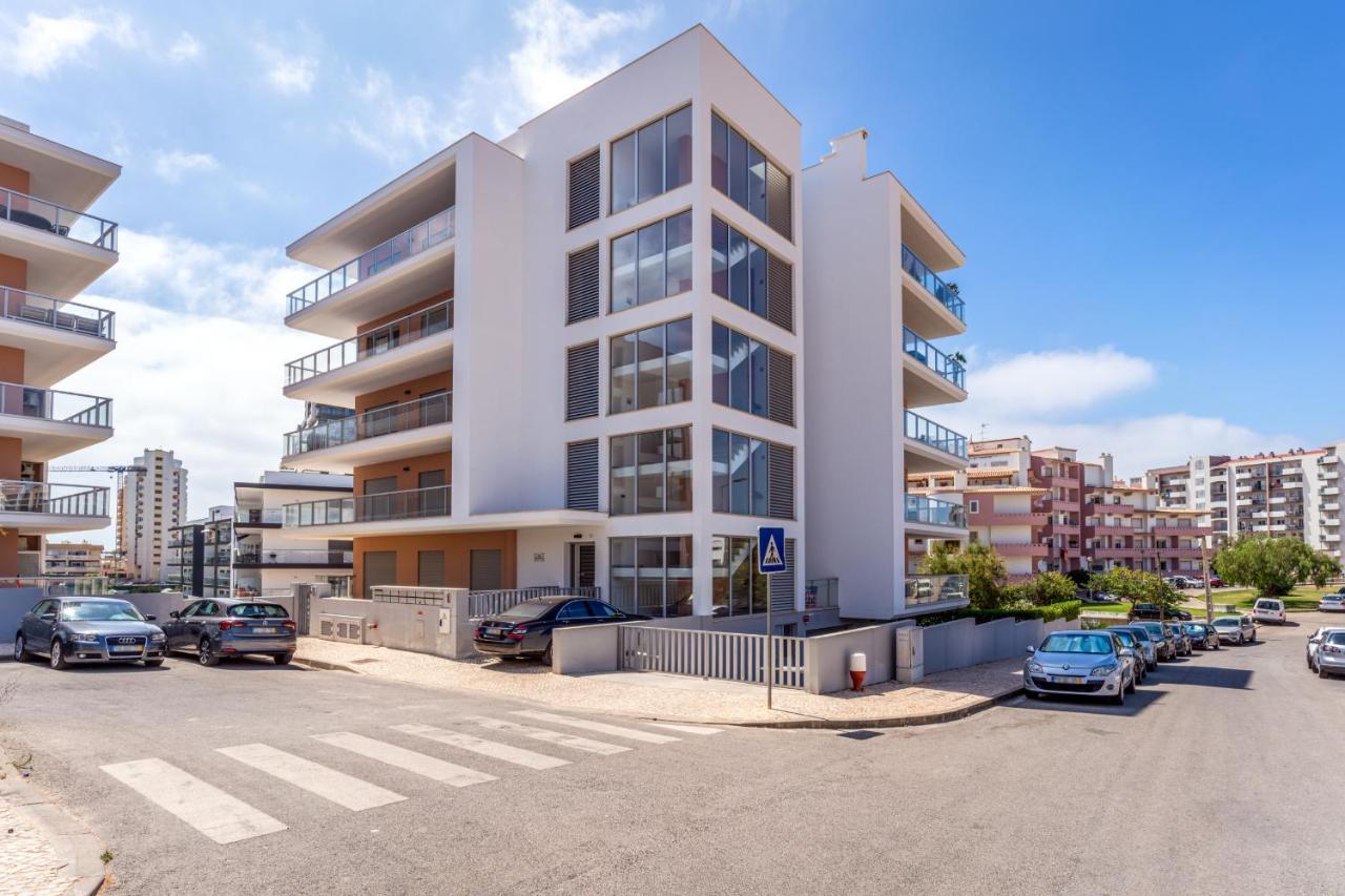 Sunny Brand New 2-Bedroom Apt - 500M From Praia Da Rocha With Ac And Pool! Portimão Exteriör bild