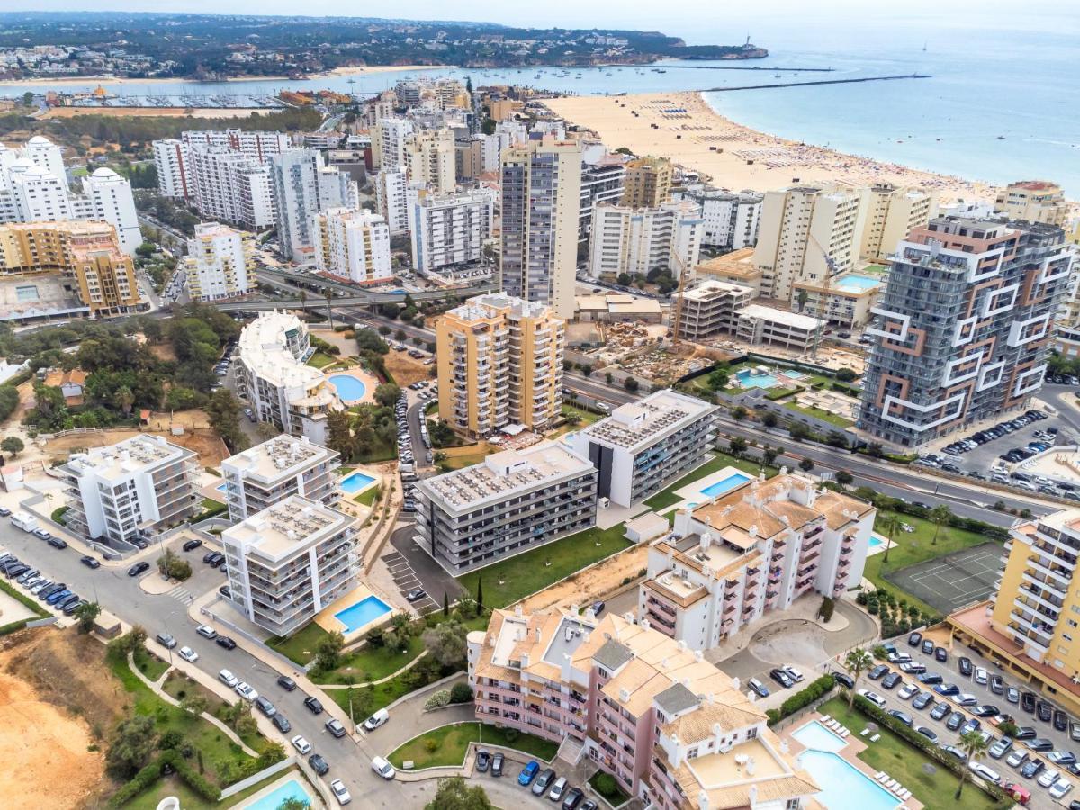 Sunny Brand New 2-Bedroom Apt - 500M From Praia Da Rocha With Ac And Pool! Portimão Exteriör bild