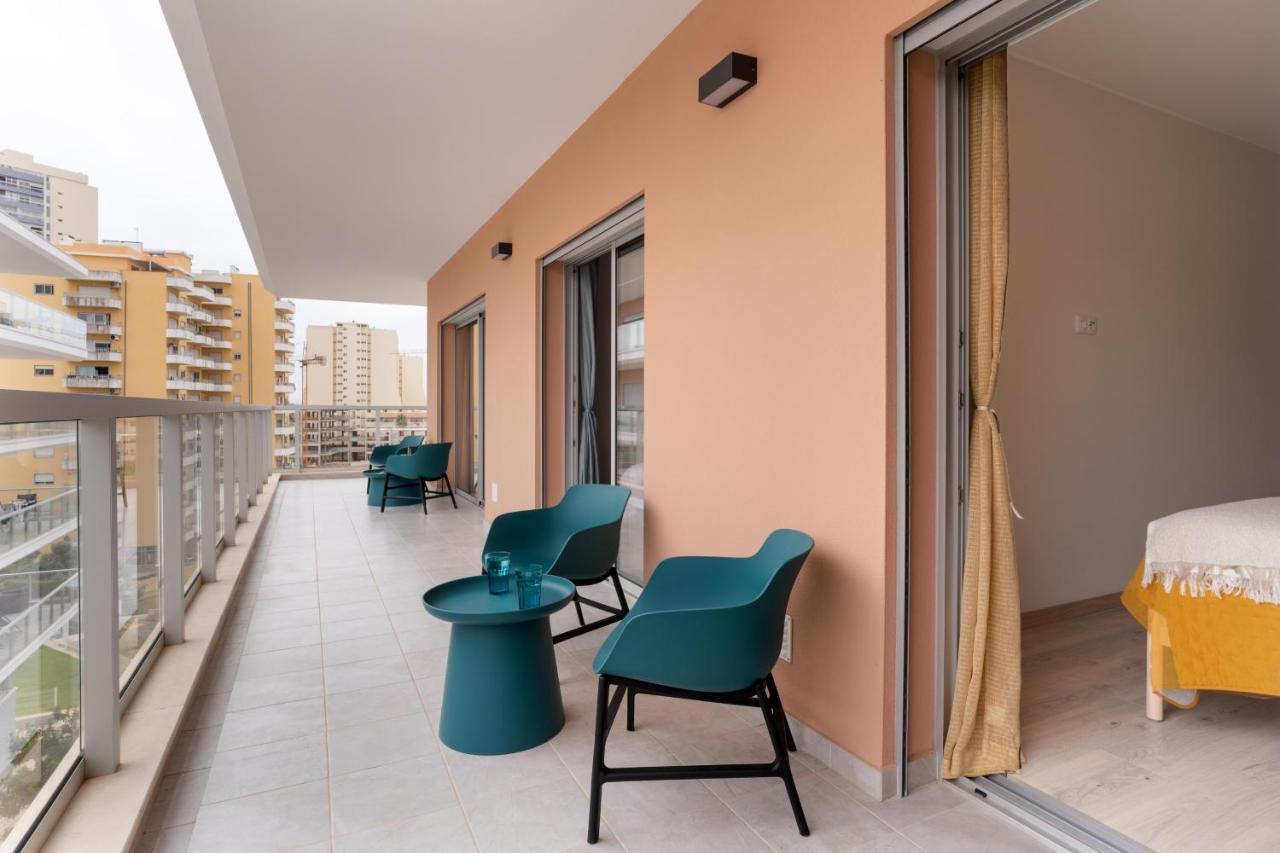 Sunny Brand New 2-Bedroom Apt - 500M From Praia Da Rocha With Ac And Pool! Portimão Exteriör bild